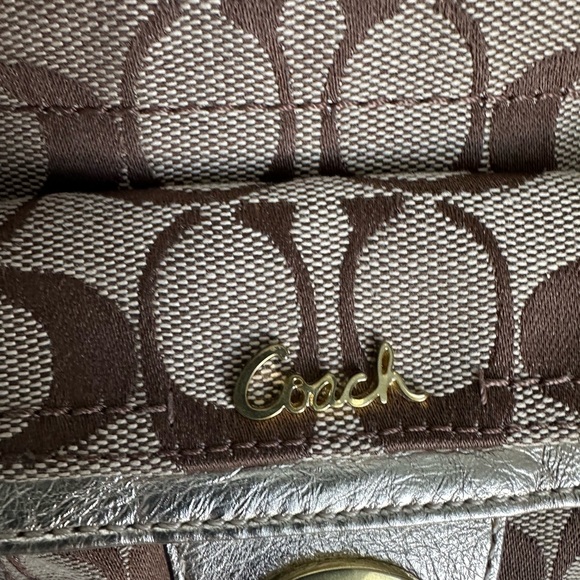 Coach Brown and Cream Signature Crossbody Bag - Picture 6 of 10